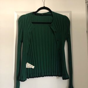 Green cardigan with ruffle cuffs